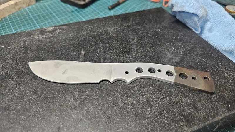 handmade hunting knives